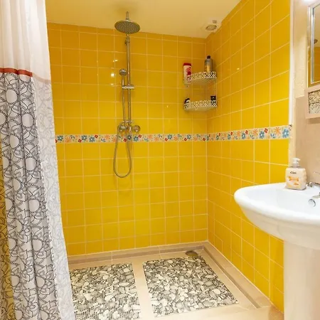 Private With Stunning Views & Shared Pool Nyaraló *